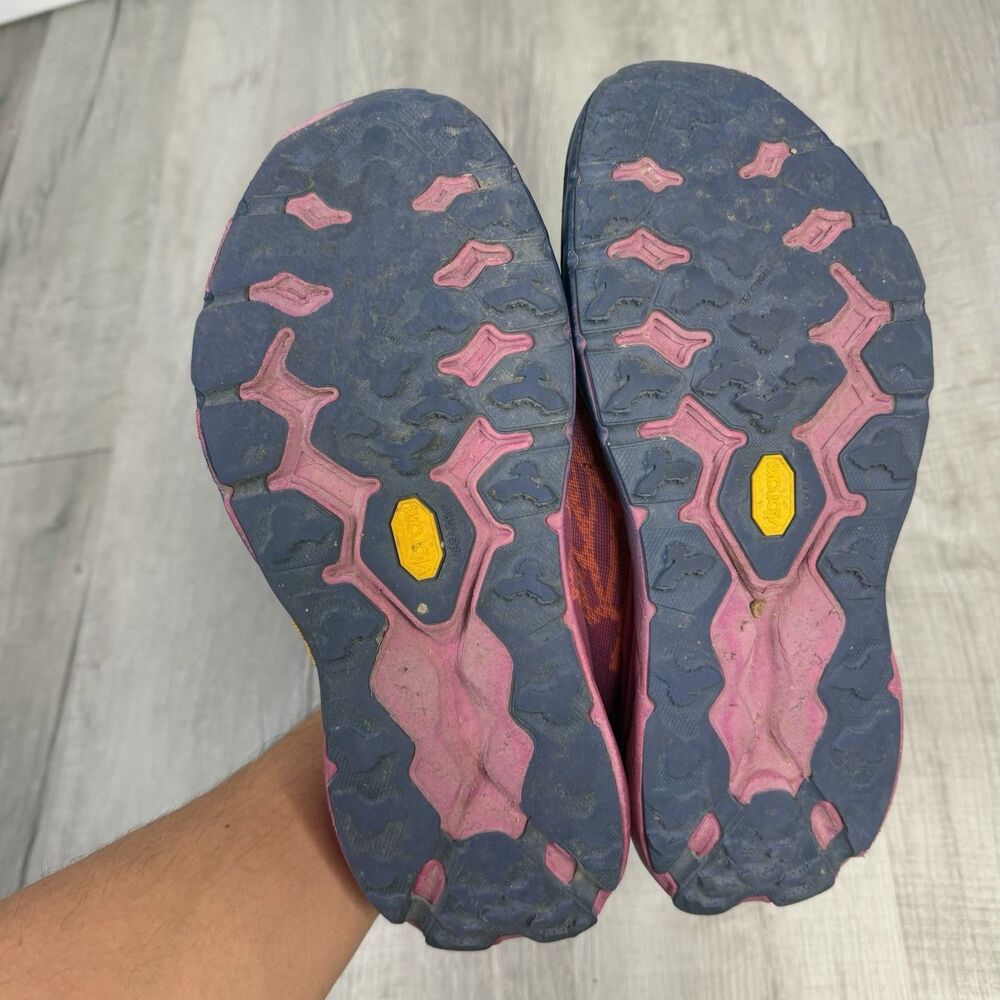 HOKA ONE ONE SPEEDGOAT 5 WOMEN'S FESTIVAL FUSCHIA CAMELLIA US 10 B HIKING H - Picture 10 of 12